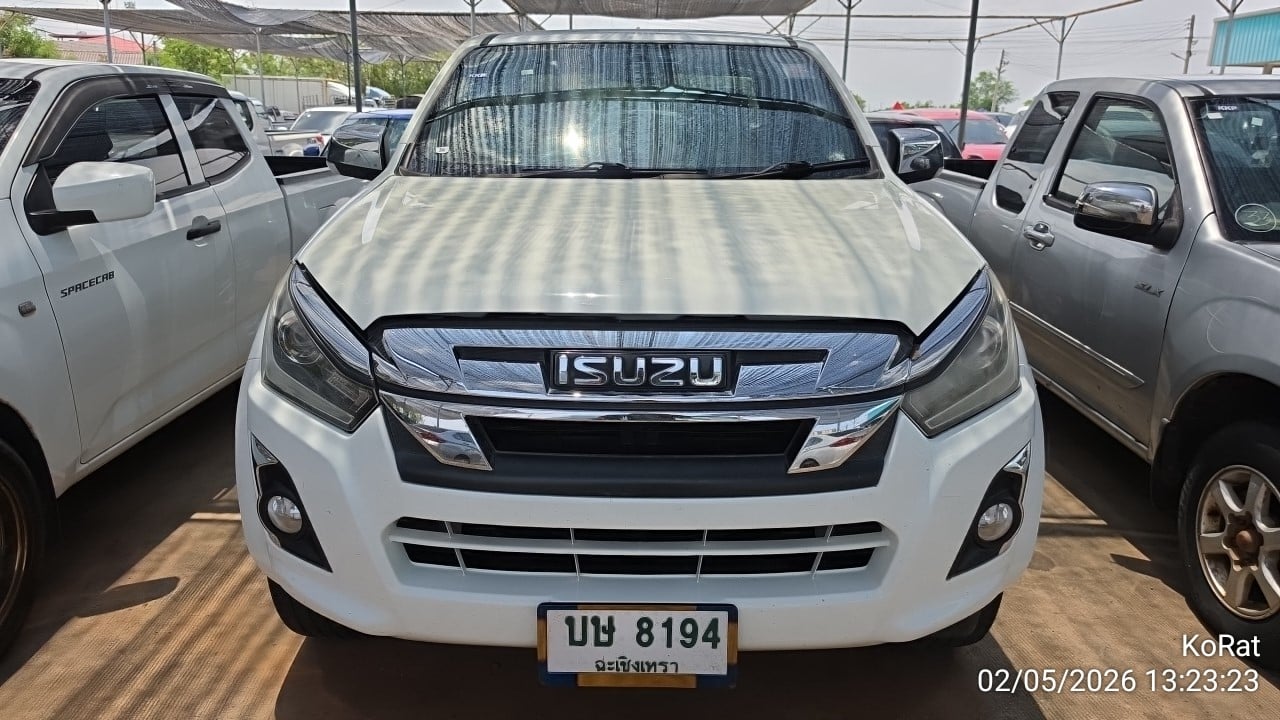 ISUZ ISUZ073 SPACECAB 3.0 Hi-Lander Z-Prestige MT 2019