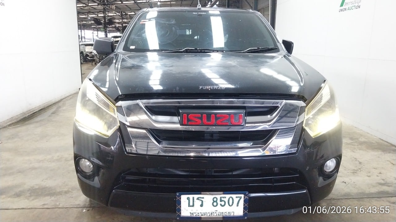 ISUZ ISUZ073 SPACECAB 1.9 L MT 2017