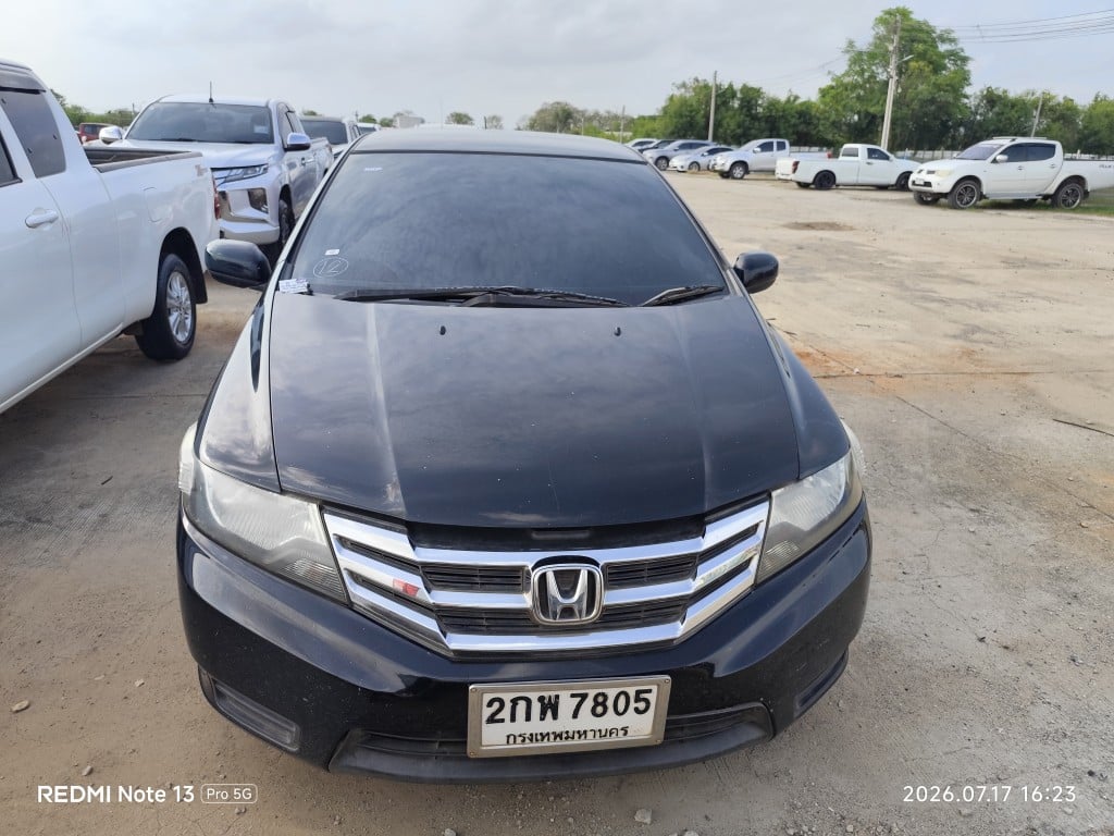 HOND HOND003 1.5 S i-VTEC AT 2013
