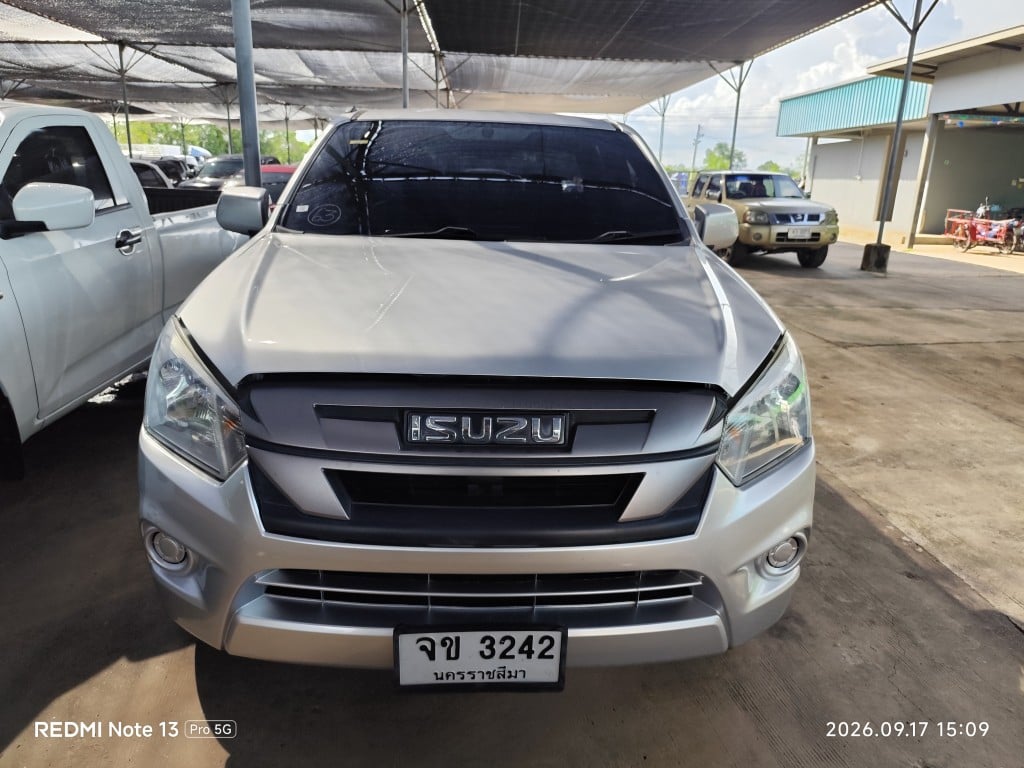 ISUZ ISUZ073 CAB4 1.9 S MT (AB) 2018