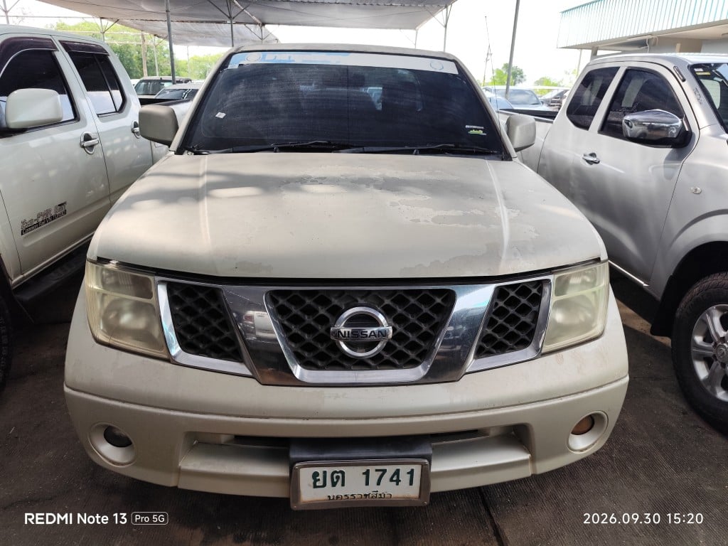 NISS NISS077 Ext. Cab 2.5 SE MT 2010