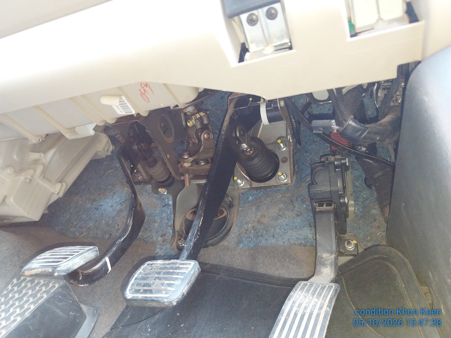 CHEV CHEV020 Ext. Cab 2.8 LTZ Z71 MT 2014