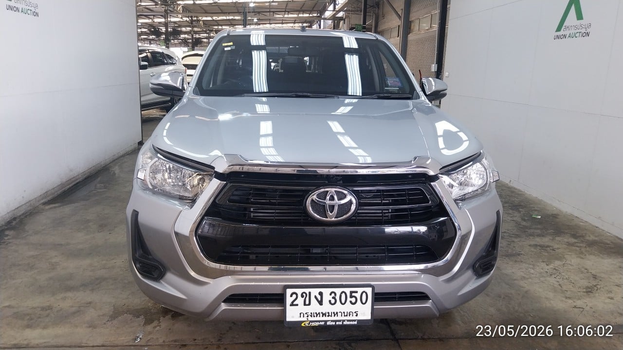 TOYO TOYO120 Dual Cab 2.4 Z Edition Mid AT (AB/ABS) 2021