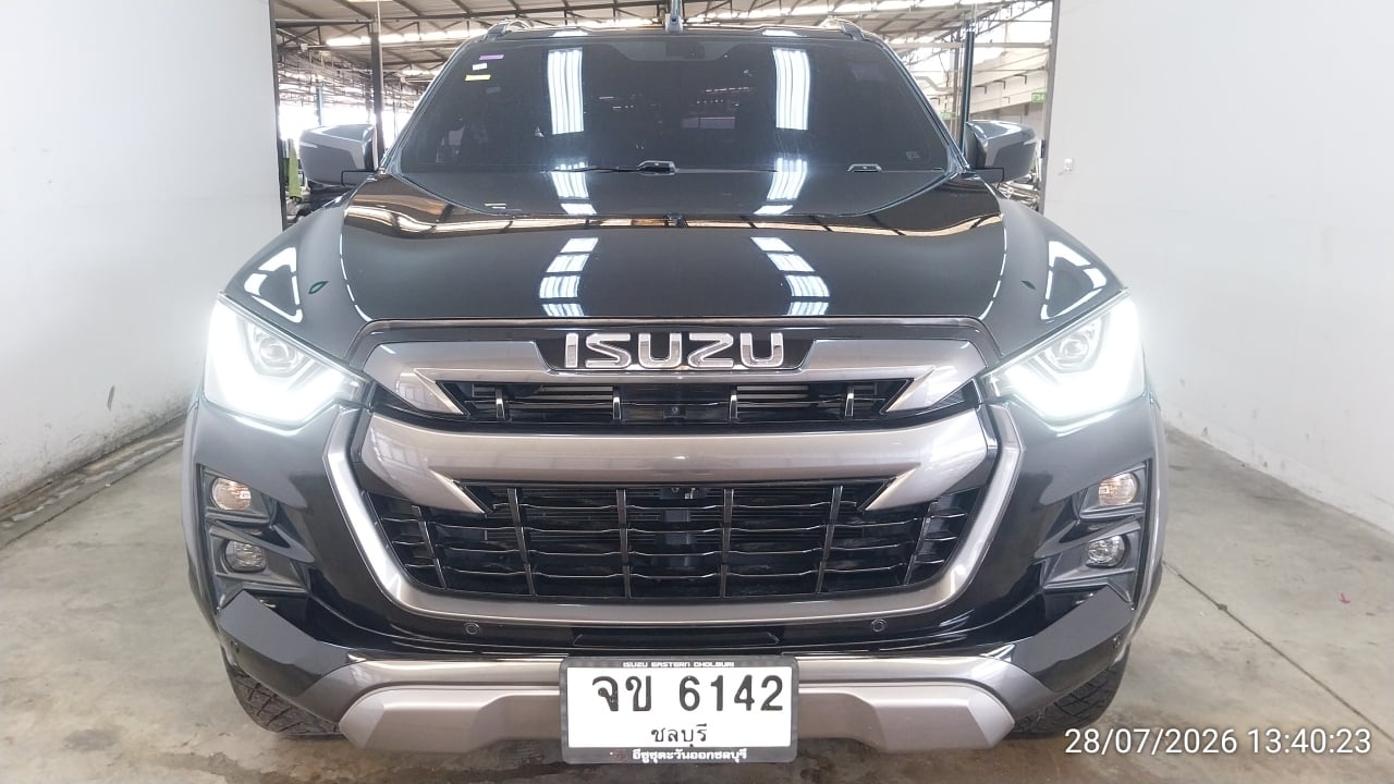ISUZ ISUZ073 CAB4 3.0 Vcross M 4WD AT (AB/ABS) 2021