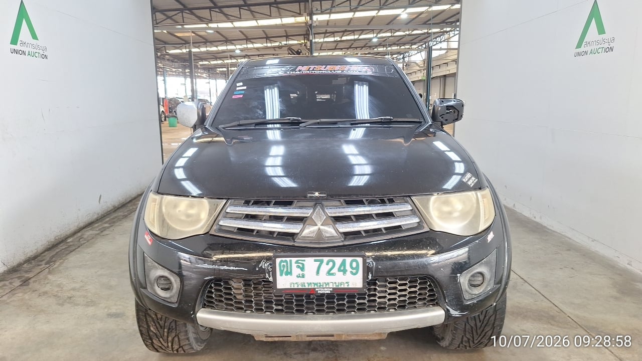 MITS MITS027 Ext. Cab 2.5 GLX Plus MT 2012