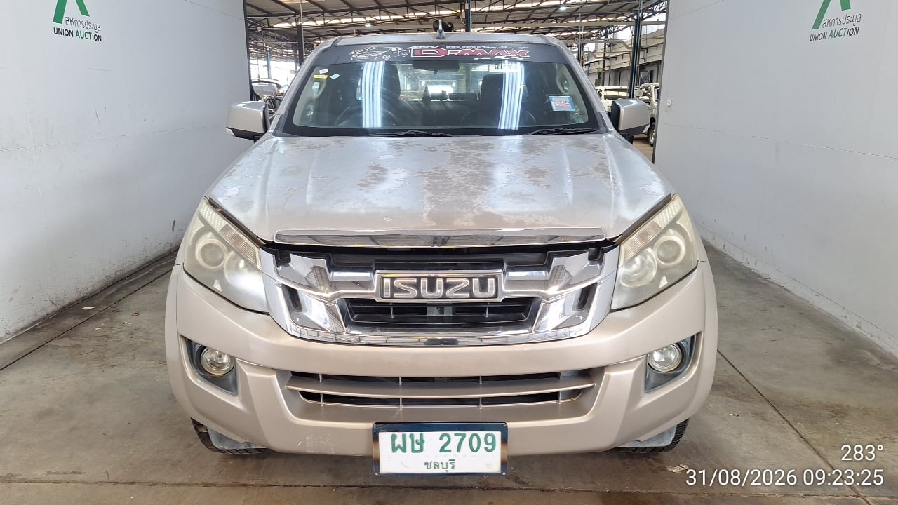 ISUZ ISUZ073 SpaceCab 2.5 Hi-Lander Z MT (VGS, DVD) (ABS) 2012