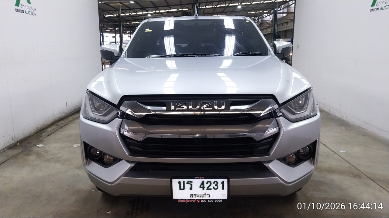 ISUZ ISUZ073 SPACECAB 1.9 L MT (DA) (AB/ABS) 2022