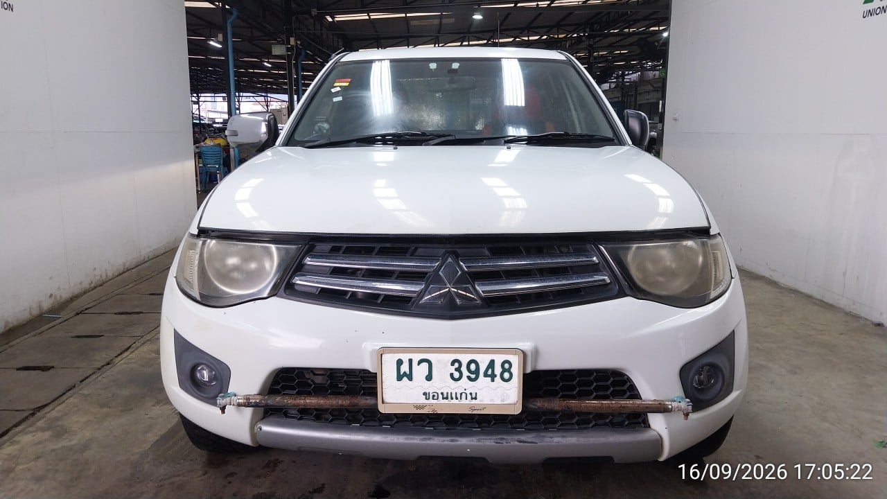 MITS MITS027 Ext. Cab 2.5 GLX MT 2014