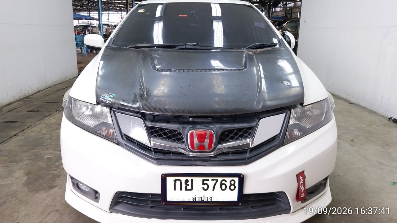 HOND HOND003 1.5 V i-VTEC AT (AB/ABS) 2013