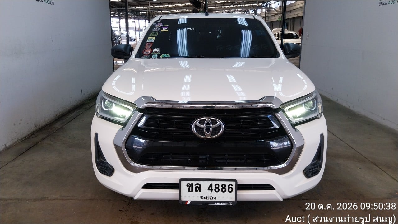 TOYO TOYO120 Dual Cab 2.4 Z Edition Entry MT (AB/ABS) 2020