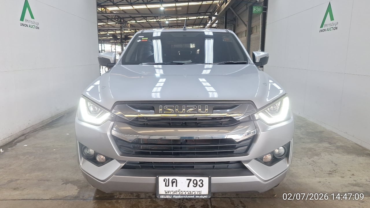 ISUZ ISUZ073 CAB4 1.9 L MT (DA) 2022