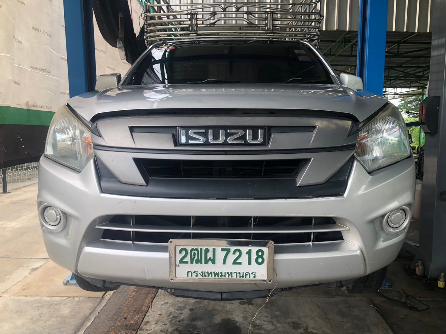ISUZ ISUZ073 SPARK 3.0 S MT 2019