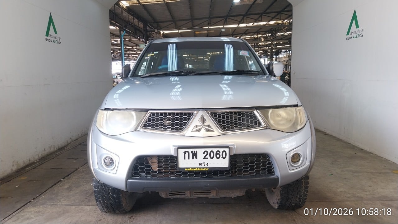 MITS MITS027 Dual Cab 2.5 GLS Plus AT (AB/ABS) 2013