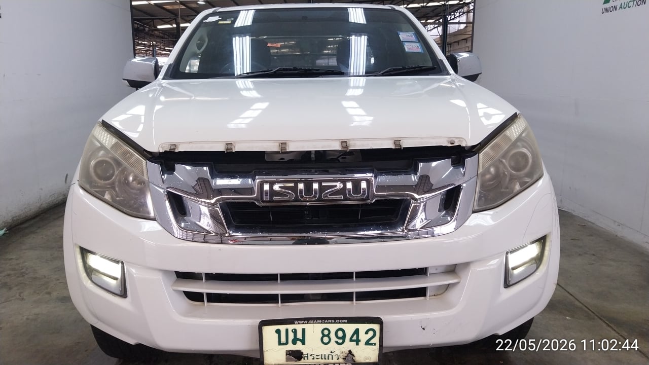 ISUZ ISUZ073 SPACECAB 2.5 Hi-Lander Z-Prestige AT (VGS, Navi) (AB/ABS) 2015
