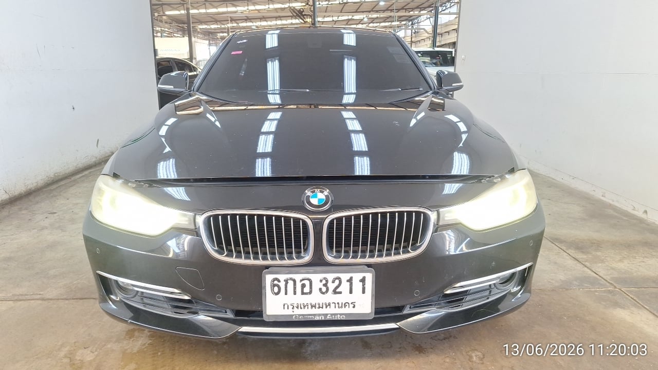 BMW BMW021 2.0 AT  (Luxury) 2015