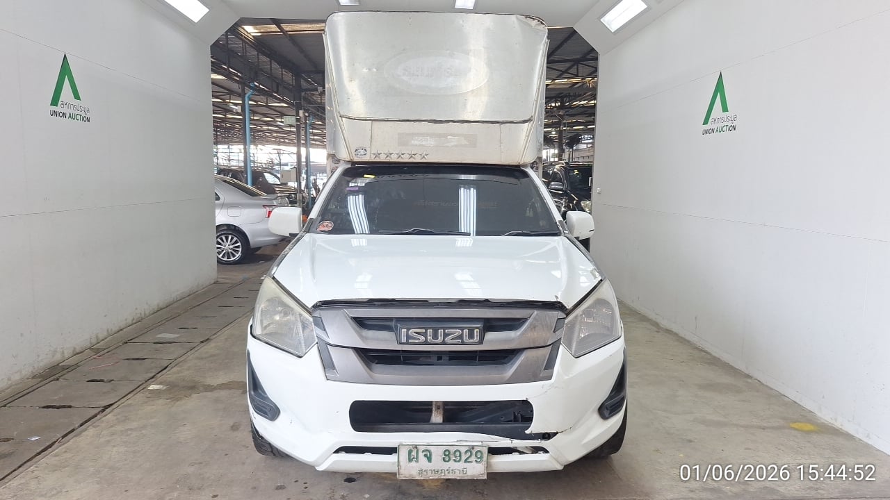 ISUZ ISUZ073 SPARK 3.0 S MT (AB) 2016