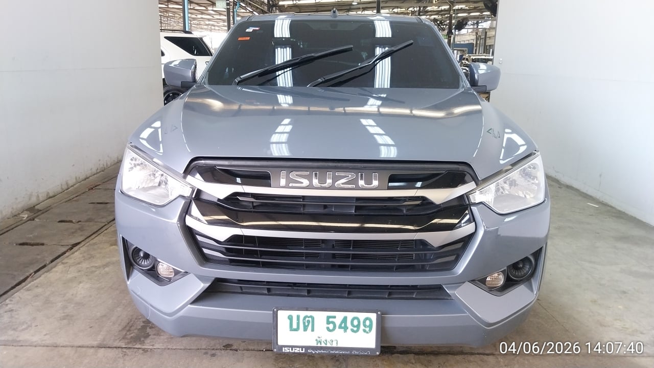 ISUZ ISUZ073 SpaceCab 3.0 S MT 2023