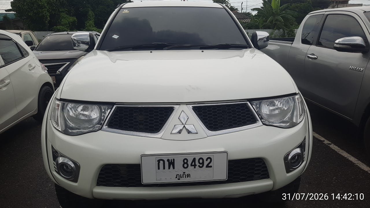 MITS MITS027 Dual Cab 2.5 GLS Plus AT (AB/ABS) 2012