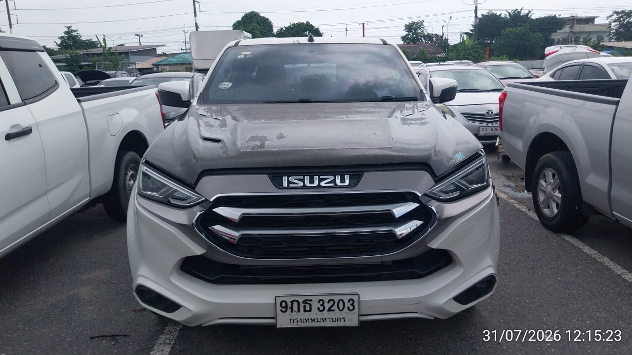 ISUZ ISUZ073 CAB4 1.9 Hi-Lander Z MT (AB/ABS) 2020