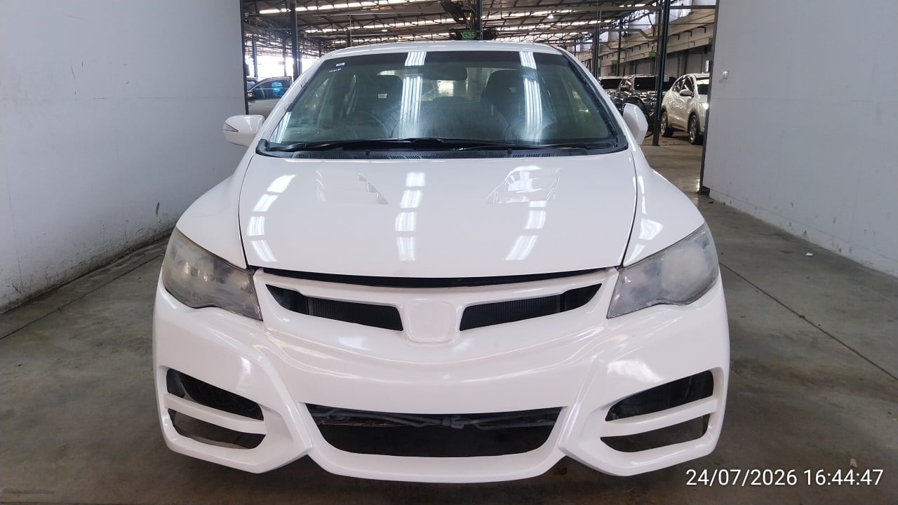HOND HOND004 1.8 E i-VTEC AT 2010