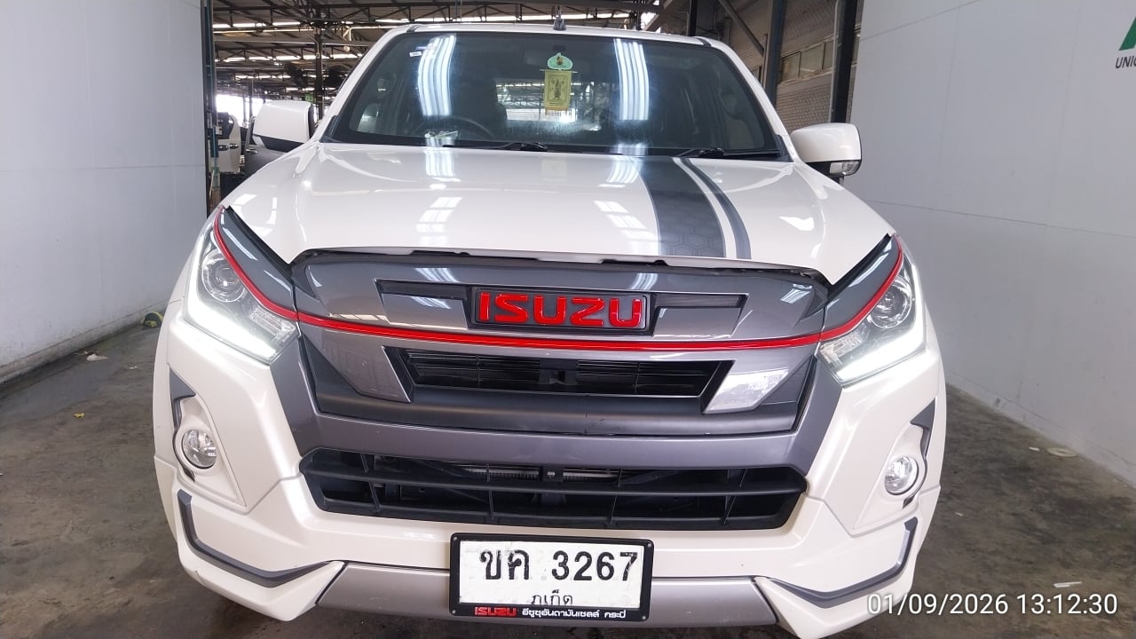 ISUZ ISUZ073 CAB4 1.9 Hi-Lander X-Series Z AT (DVD) 2019
