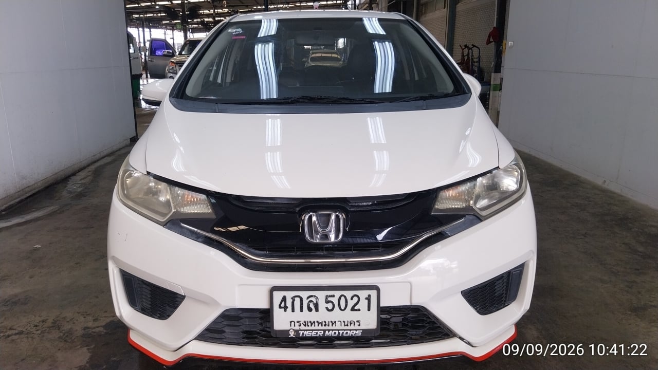 HOND HOND033 1.5 V i-VTEC CVT Hatch 2015