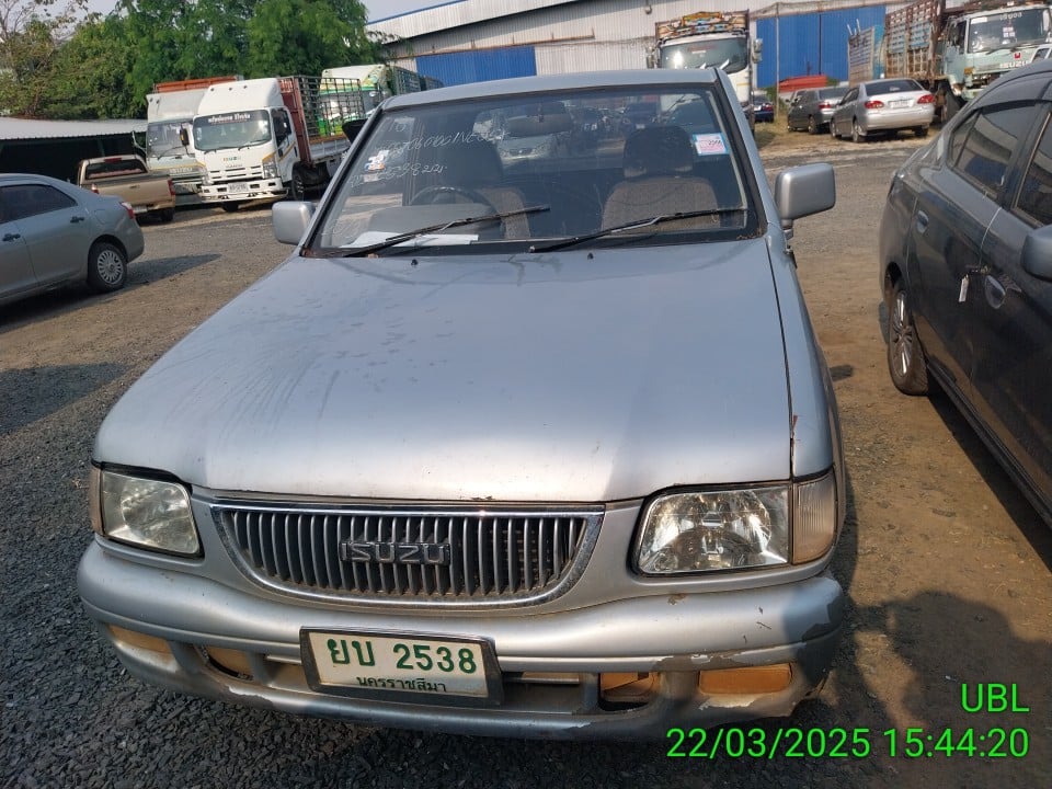 ISUZ ISUZ004 Ext. Cab 2.5 MT 1992