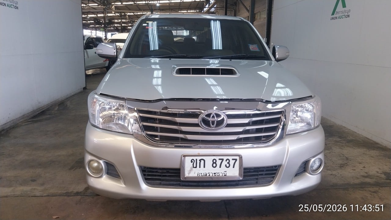 TOYO TOYO121 Dual Cab 2.5 E MT 2013