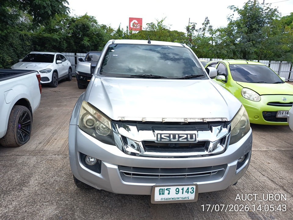 ISUZ ISUZ023 2.5 Hi-Lander Z MT (VGS, DVD) 2013
