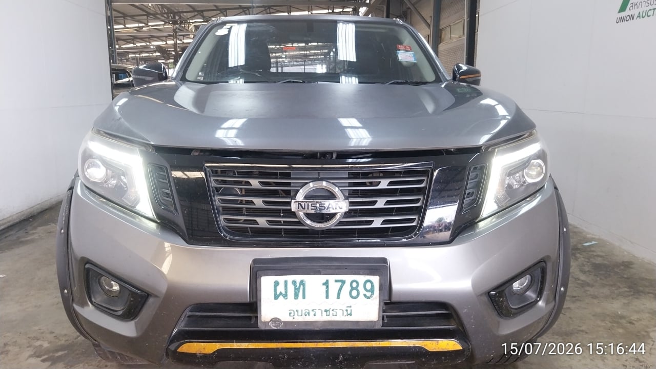 NISS NISS082 Ext. Cab 2.5 Calibre E MT (Black Edition) (AB/ABS) 2019