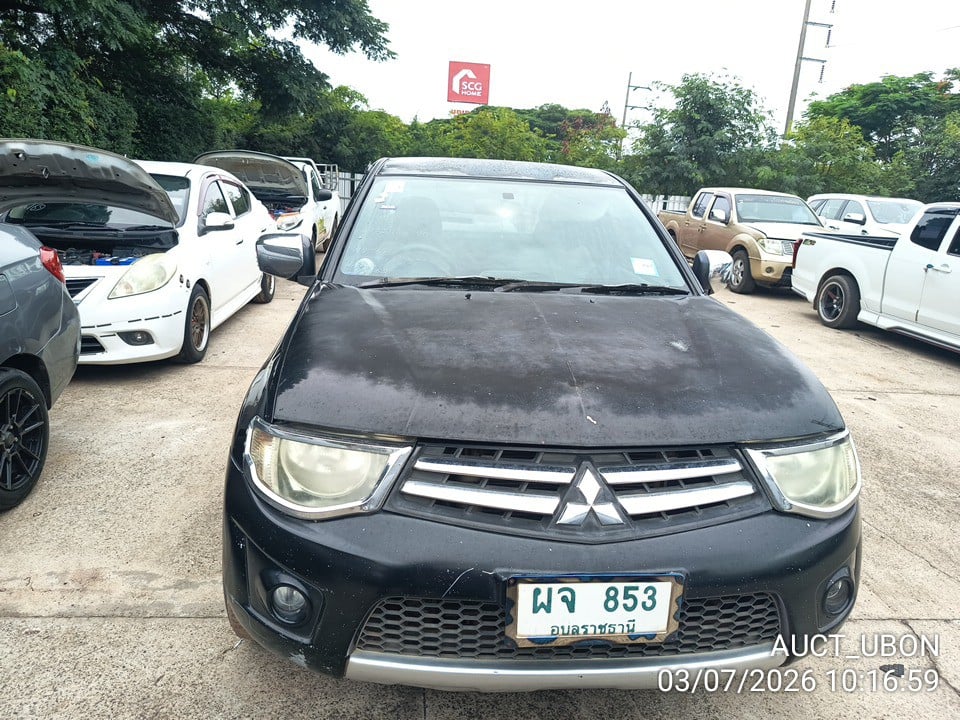 MITS MITS027 Ext. Cab 2.5 GLX MT 2012
