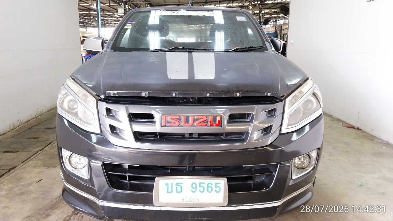 ISUZ ISUZ073 SPACECAB 2.5 X-Series Z MT (VGS) (ABS) 2014