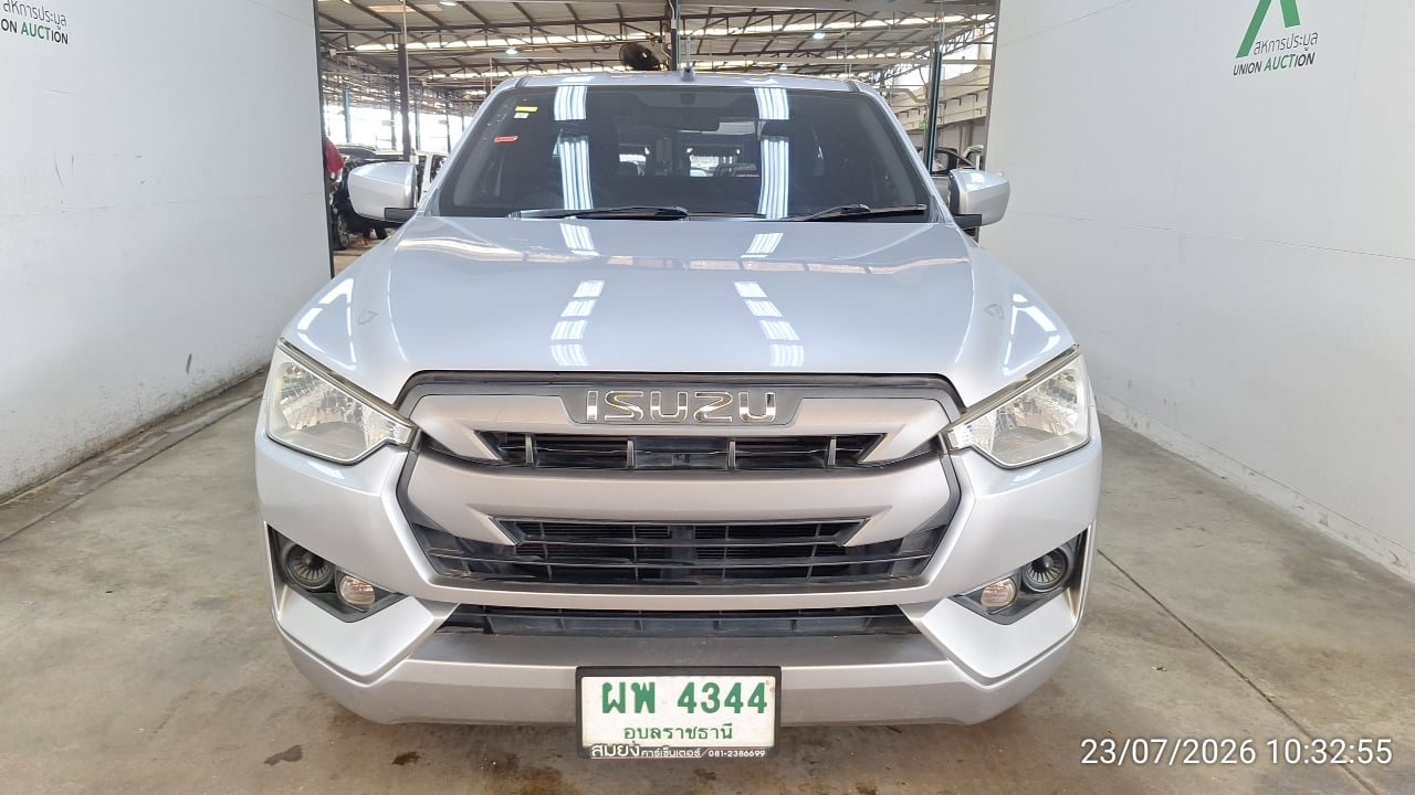 ISUZ ISUZ073 SPACECAB 3.0 S MT (AB/ABS) 2020
