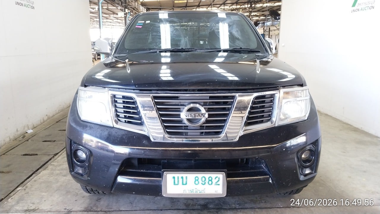 NISS NISS077 Ext. Cab 2.5 SV Calibre MT 2012