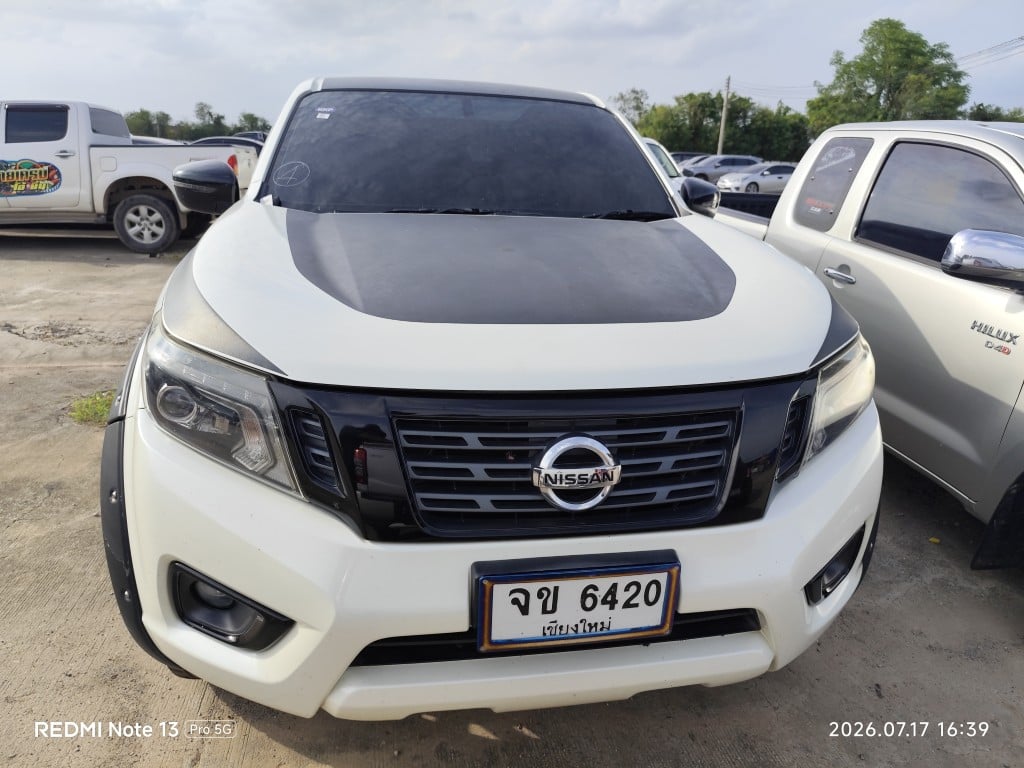 NISS NISS082 Dual Cab 2.5 Calibre E MT (Black Edition) 2018