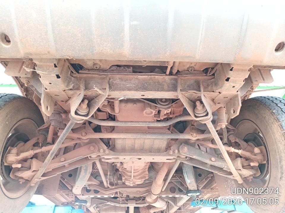 NISS NISS077 Ext. Cab 2.5 MT 2006
