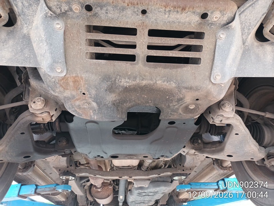 TOYO TOYO051 3.0 TRD 4WD AT (AB/ABS) 2010