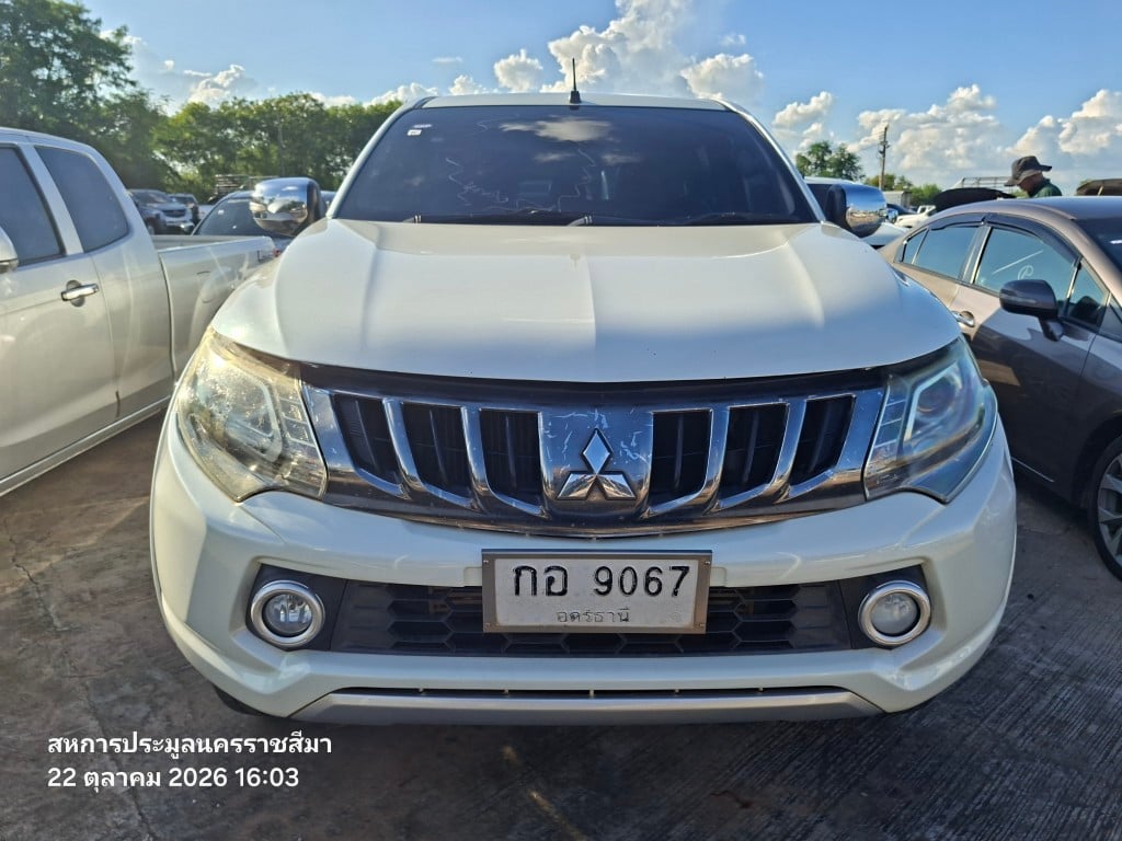 MITS MITS027 Dual Cab 2.4 GLS Plus AT 2018