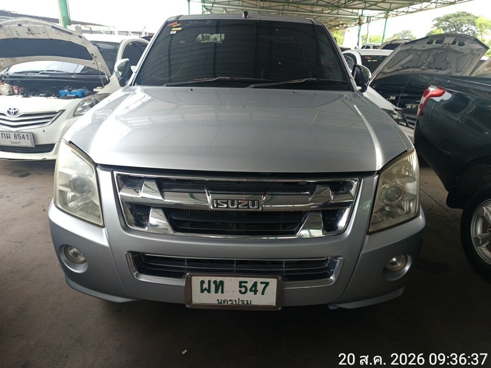 ISUZ ISUZ073 SPACECAB 2.5 SLX  MT 2011