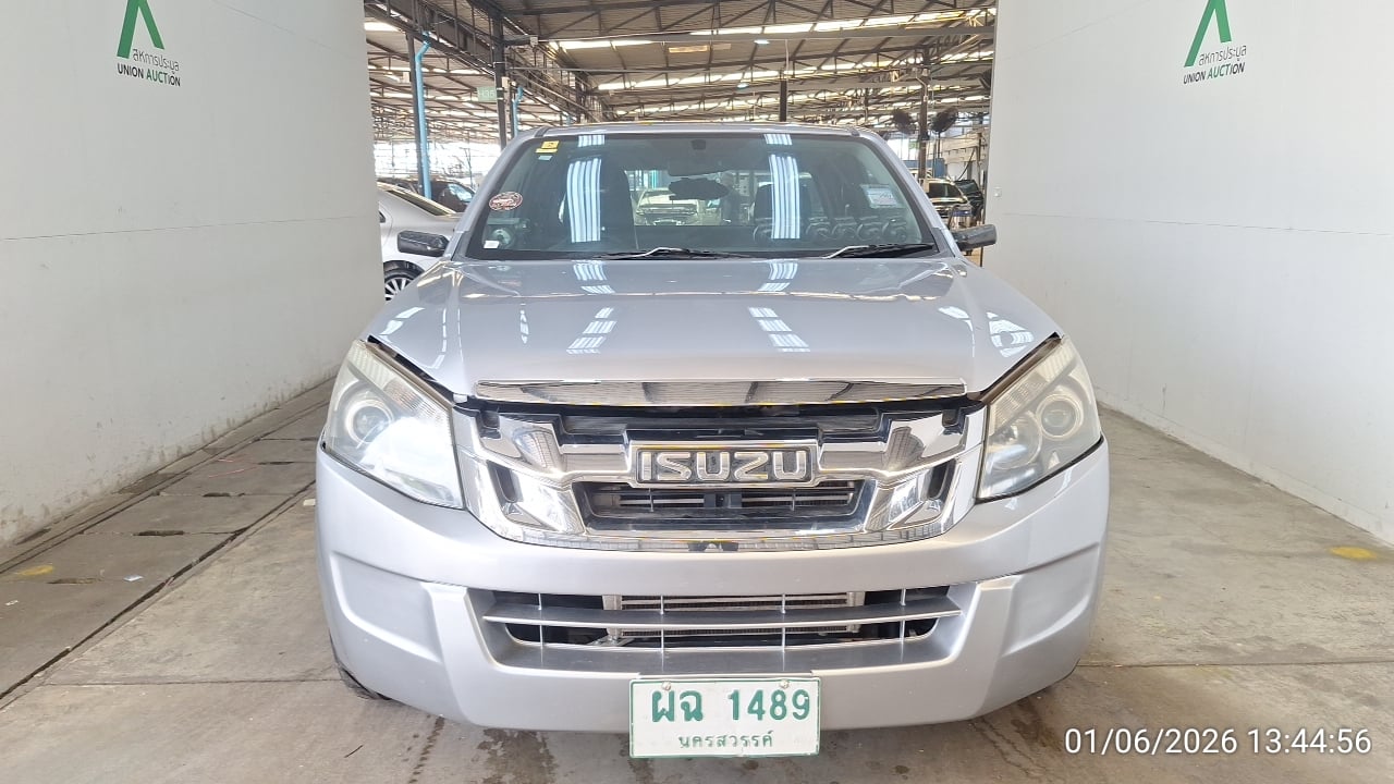 ISUZ ISUZ073 SPACECAB 2.5 S MT 2015