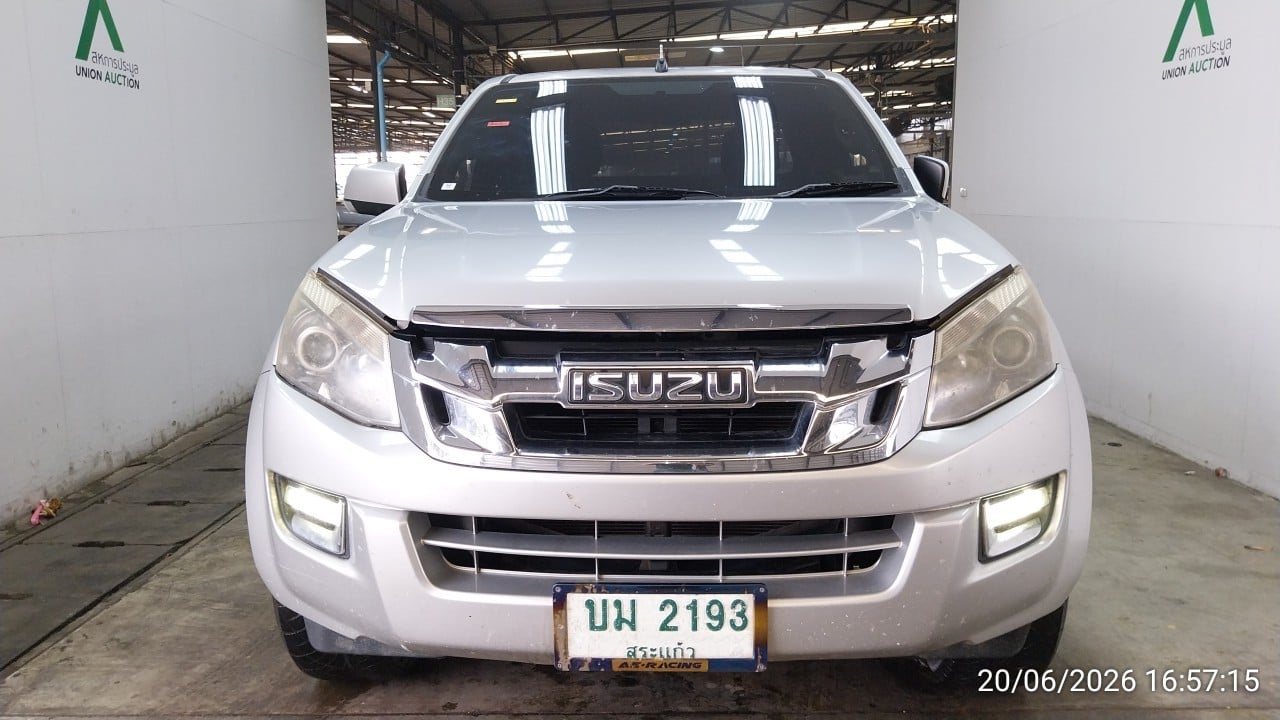 ISUZ ISUZ073 SPACECAB 2.5 Hi-Lander L MT (AB) 2015