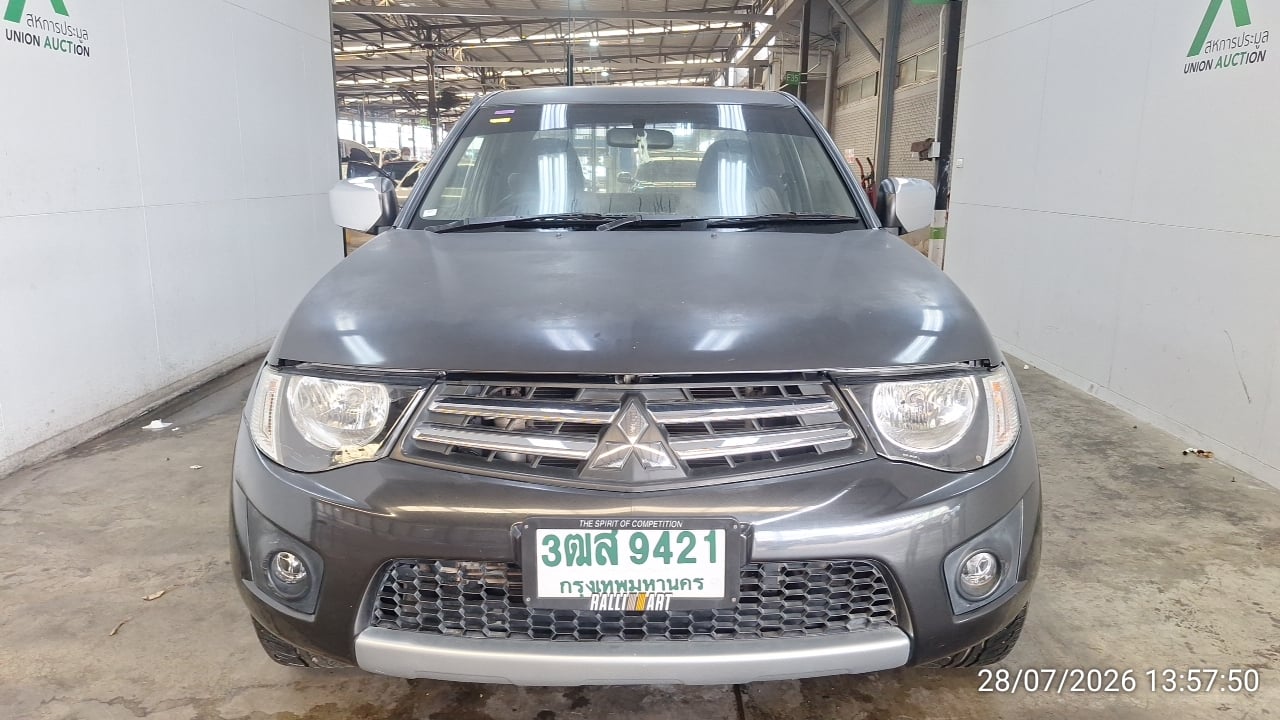 MITS MITS027 Ext. Cab 2.5 GLX MT 2012