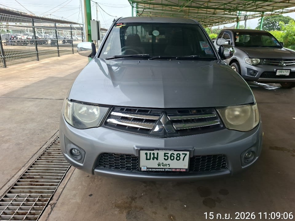 MITS MITS027 Ext. Cab 2.5 GLX MT (AB) 2015
