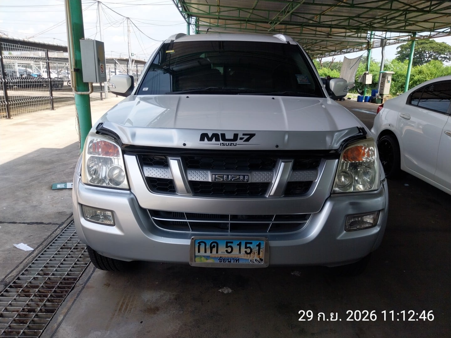 ISUZ ISUZ035 3.0 MT 2006
