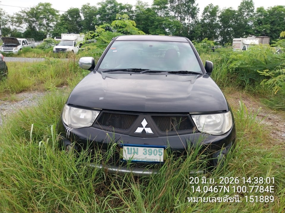 MITS MITS027 Ext. Cab 2.5 GLX MT 2013