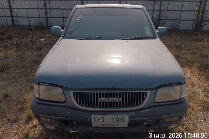 ISUZ ISUZ090 2.5 MT 2002