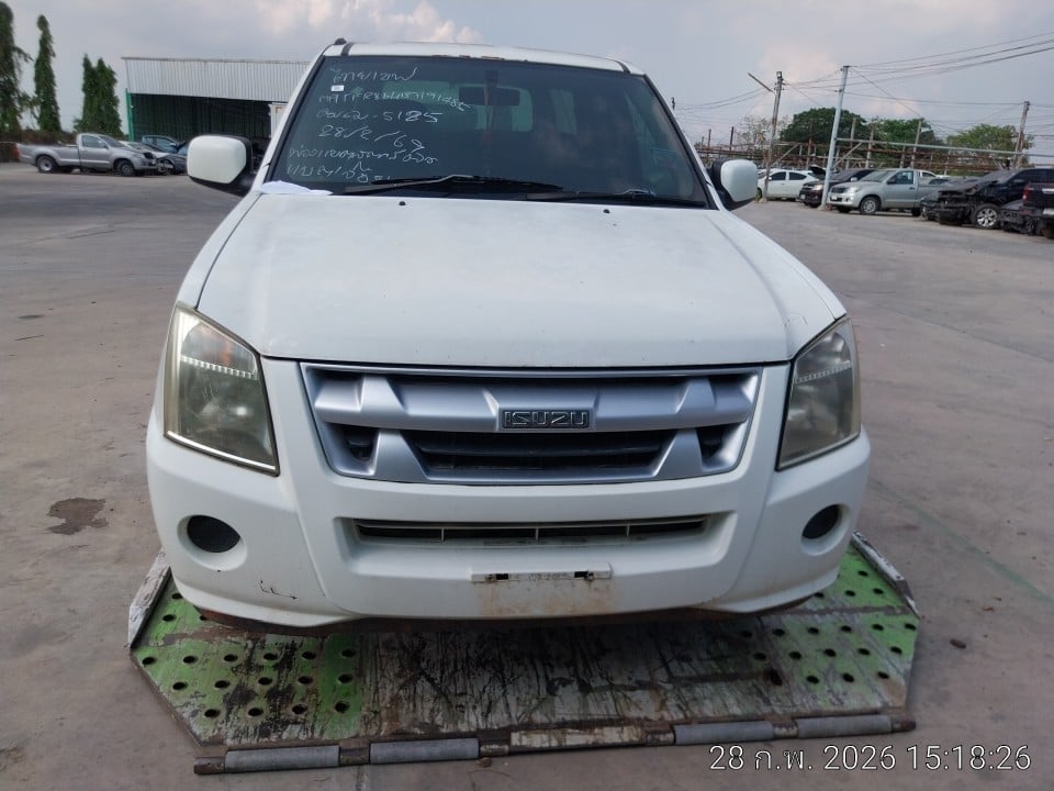 ISUZ ISUZ073 SPACECAB 2.5 SX Super Titanium MT 2011