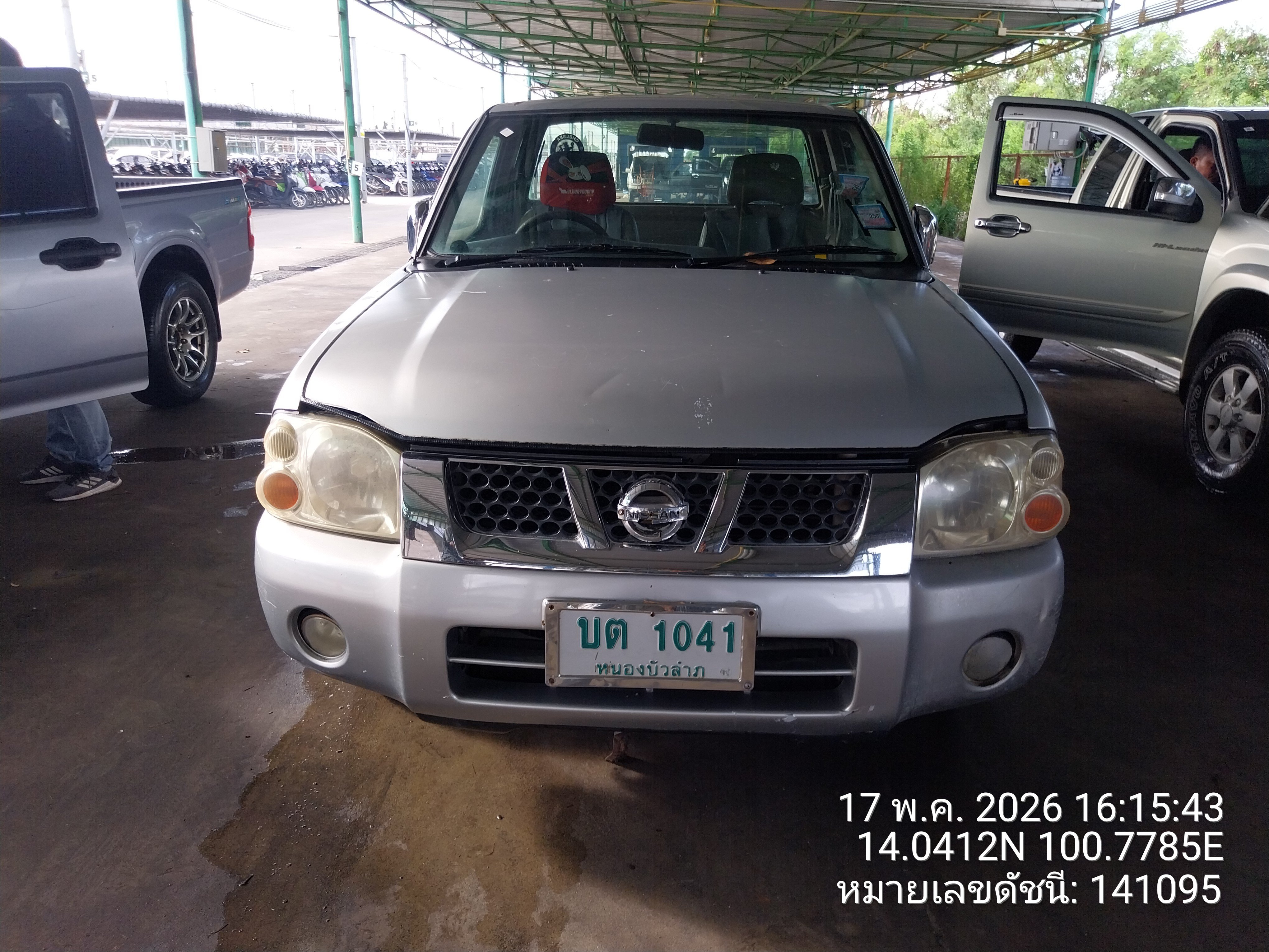 NISS NISS017 Ext. Cab 3.0 ZDi MT D22 2003