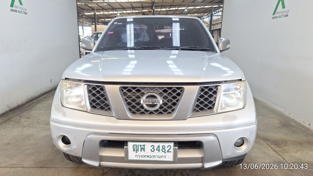 NISS NISS077 Ext. Cab 2.5 GT Calibre MT 2013