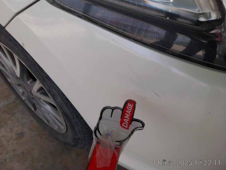 HOND HOND003 1.5 V i-VTEC AT 2011